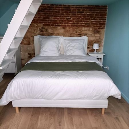Le Papillon Bleu Lägenhet Honfleur Exteriör bild